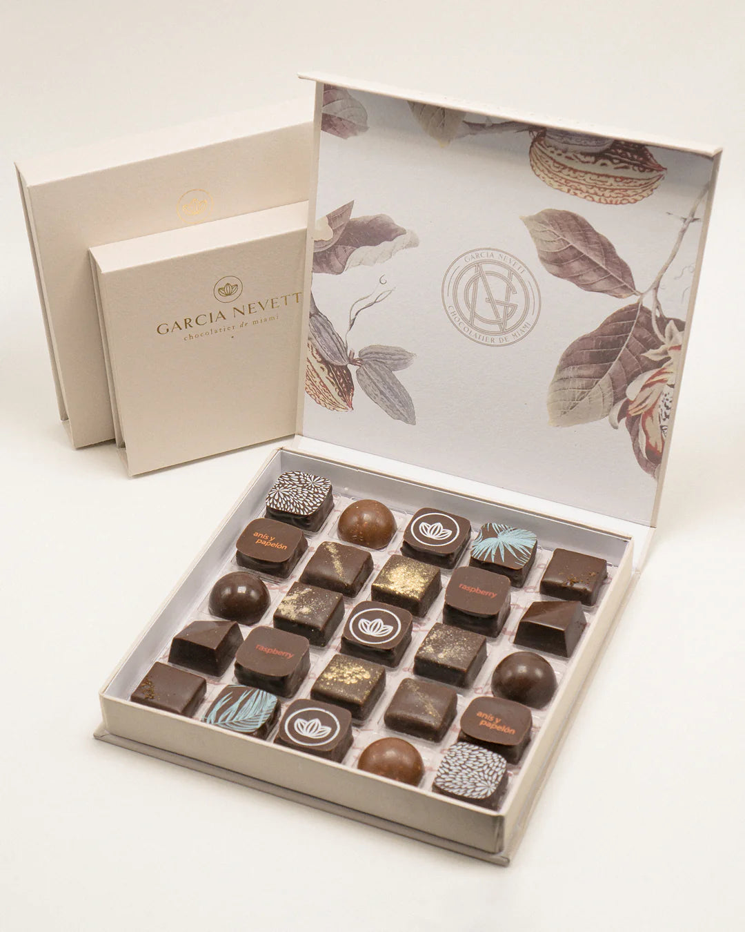 Garcia Nevett Chocolate Box | 16 Pieces